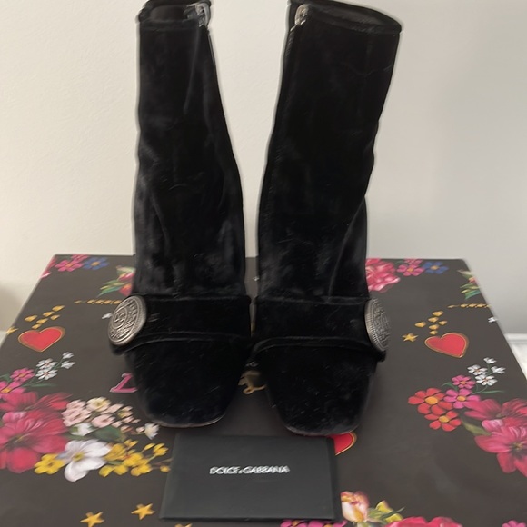 Dolce & Gabbana Jeweled Heel Velvet Booties Size 39 1/2 Ladies - Picture 8 of 17